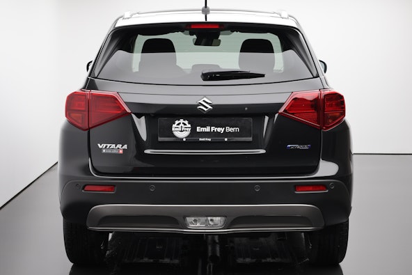 Vehicle image 15
