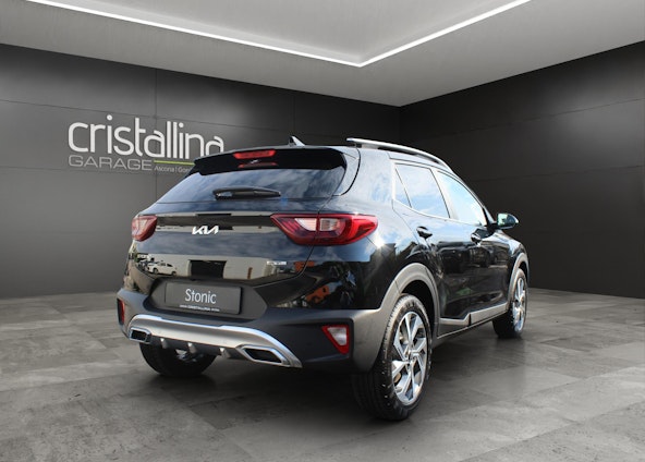 Vehicle image 3 Vehicle image 3