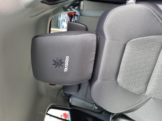 Vehicle image 42 Vehicle image 42