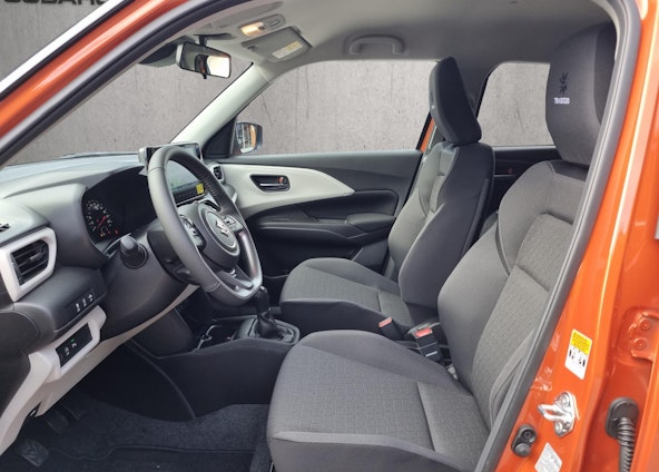 Vehicle image 13 Vehicle image 13