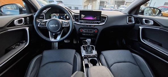 Vehicle image 4 Vehicle image 4