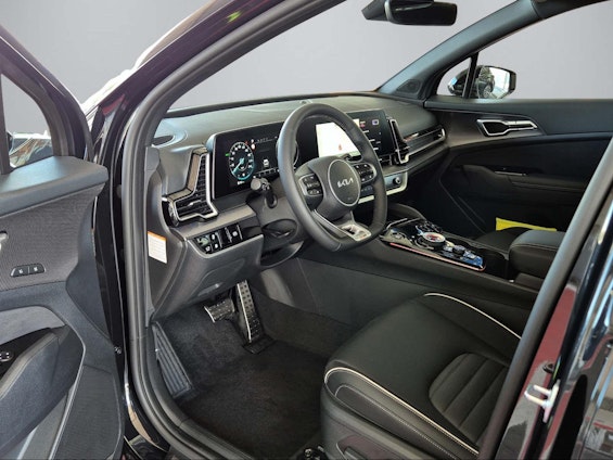 Vehicle image 9 Vehicle image 9