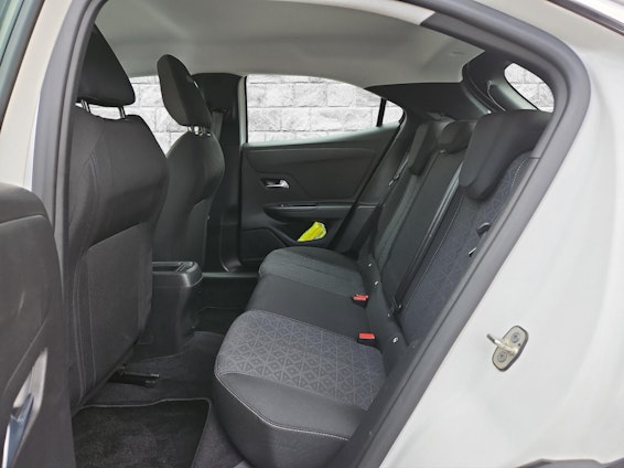 Vehicle image 7 Vehicle image 7