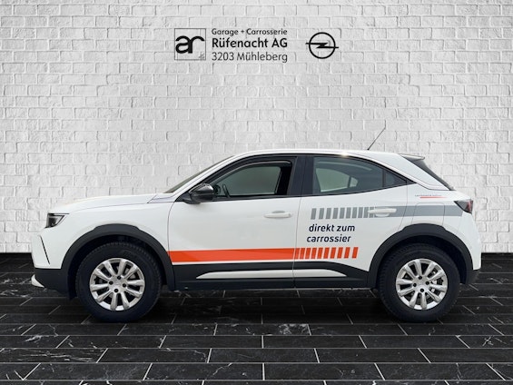 Vehicle image 4 Vehicle image 4