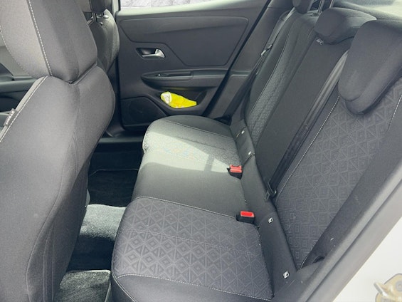 Vehicle image 7 Vehicle image 7