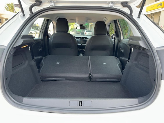 Vehicle image 9 Vehicle image 9