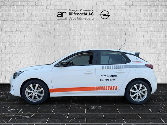 Vehicle image 4 Vehicle image 4