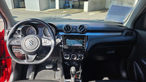 Vehicle image 9 Vehicle image 9