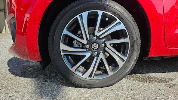 Vehicle image 8 Vehicle image 8