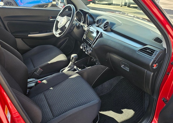 Vehicle image 12 Vehicle image 12