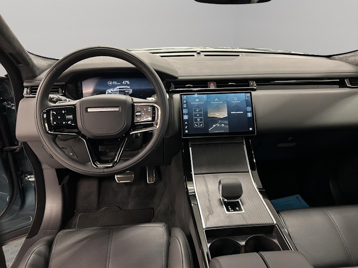 Vehicle image LAND ROVER RANGE ROVER VELAR