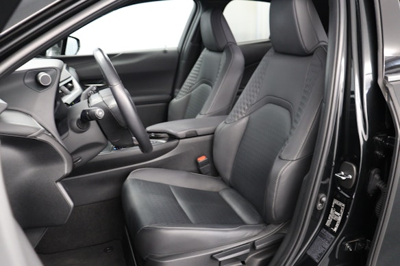 LEXUS UX 250h Limited 2