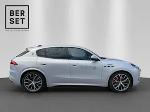 Maserati Grecale 2.0 Hybrid Modena
