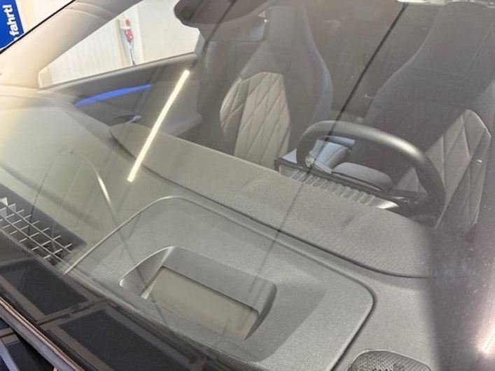 Vehicle image FORD CAPRI