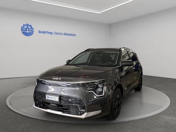First vehicle image