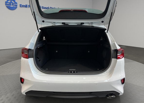 Vehicle image 8 Vehicle image 8