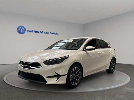 KIA Ceed 1.5 T-GDi Power 0 KIA Ceed 1.5 T-GDi Power 0