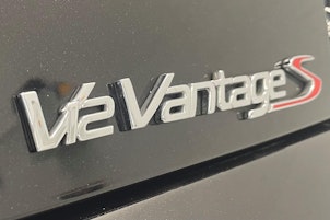 Vehicle image ASTON MARTIN V12 Vantage Coupé 6.0 S Sportshift
