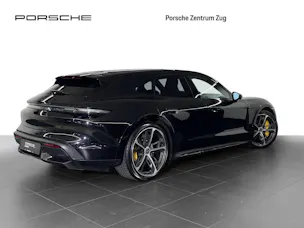 Porsche Taycan Turbo S Cross Turismo