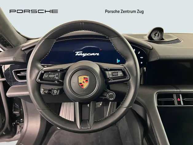 Porsche Taycan Turbo S Cross Turismo