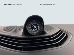 Porsche Taycan Turbo S Cross Turismo