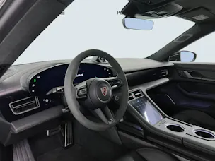 Porsche Taycan Turbo S Cross Turismo