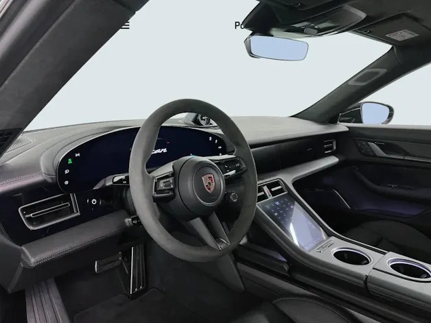Porsche Taycan Turbo S Cross Turismo