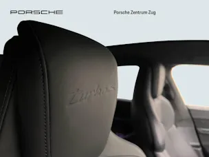 Porsche Taycan Turbo S Cross Turismo