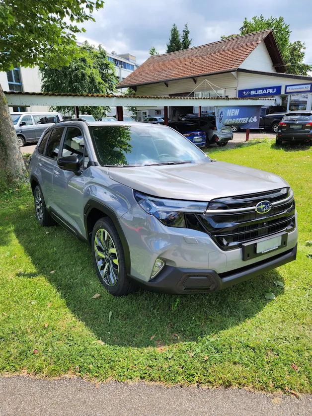 Subaru Forester Station 2.0i e-Boxer Luxury