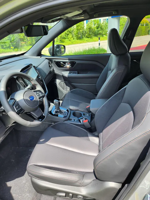 Subaru Forester Station 2.0i e-Boxer Luxury