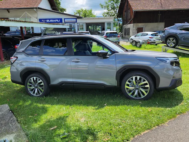 Subaru Forester Station 2.0i e-Boxer Luxury