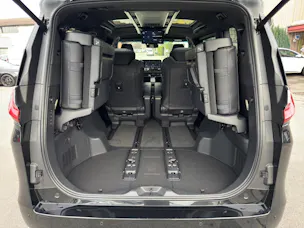 Lexus LM 350h Excellence AWD | 7-Plätzer