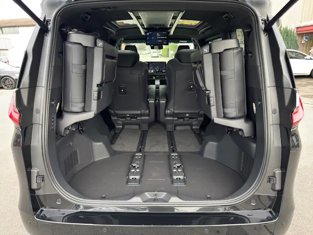 Lexus LM 350h Excellence AWD | 7-Plätzer