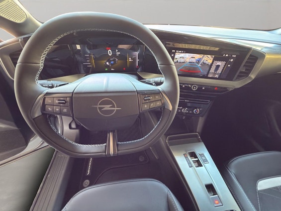 Vehicle image 9 Vehicle image 9