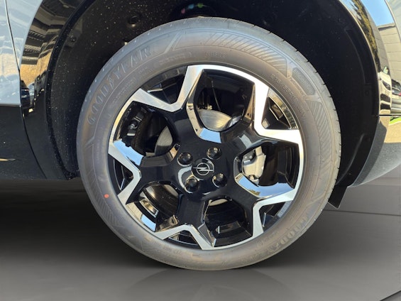 Vehicle image 31