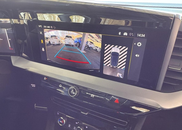 Vehicle image 14 Vehicle image 14