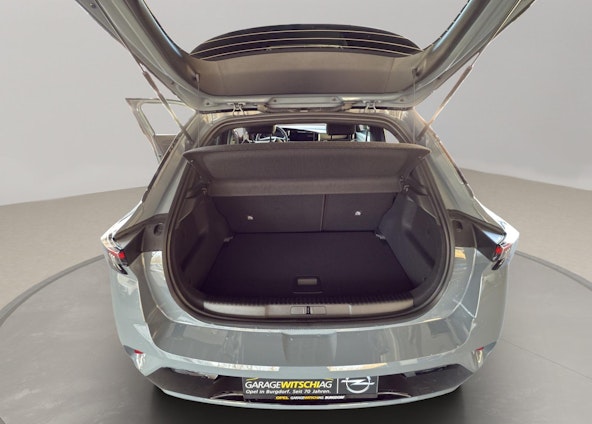 Vehicle image 11 Vehicle image 11