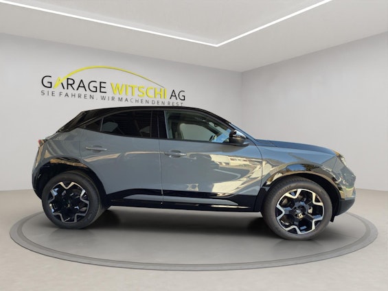 Vehicle image 3 Vehicle image 3