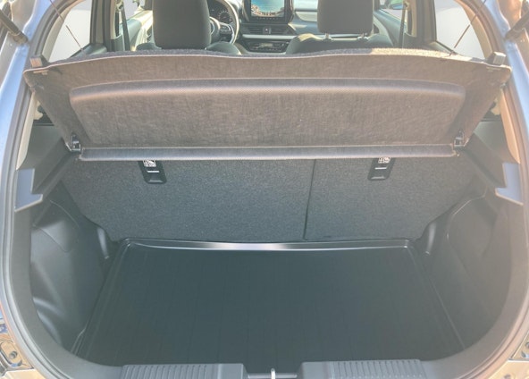 Vehicle image 9 Vehicle image 9