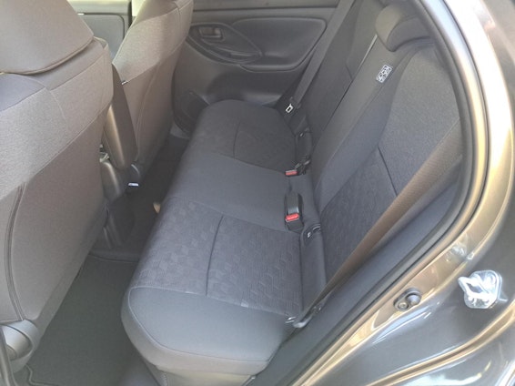 Vehicle image 9 Vehicle image 9