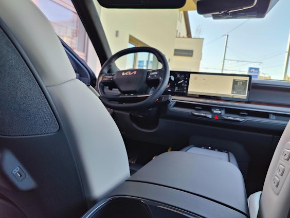 Vehicle image 13 Vehicle image 13