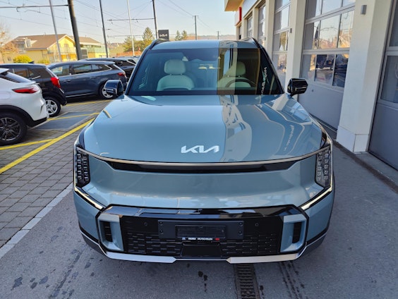 Vehicle image 3 Vehicle image 3