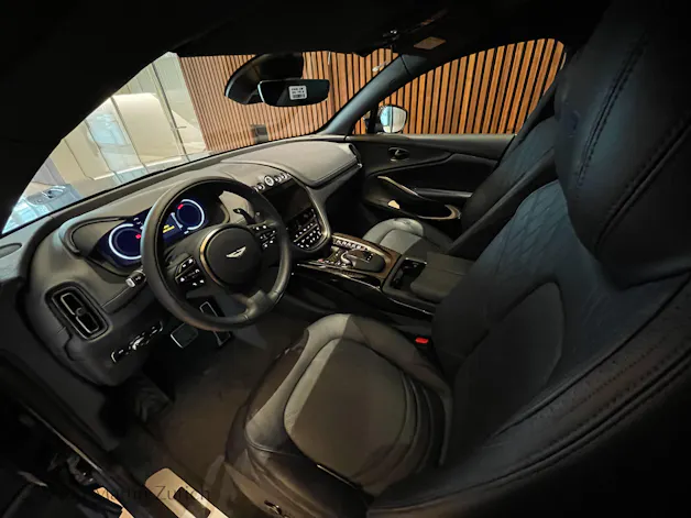 Aston Martin DBX 4.0 V8 Bi-Turbo