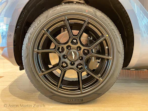 https://vehicle.imgix.net/3829852/91fdcf7a-6288-4593-b3f6-31b9575b6d89.jpg