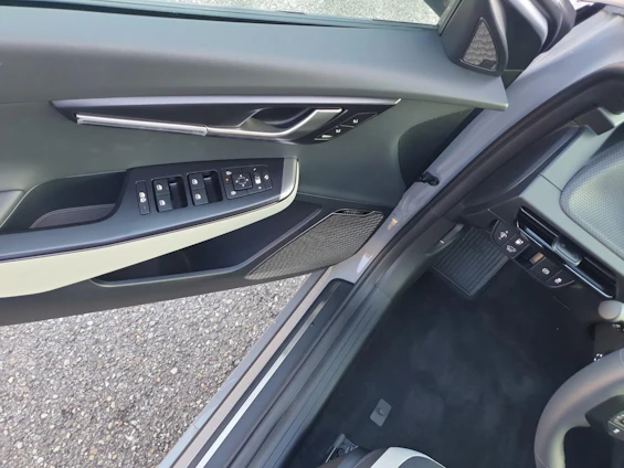 Fahrzeugbild 10 Fahrzeugbild 10