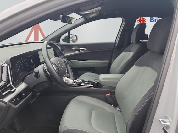 Vehicle image 7 Vehicle image 7