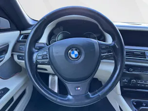 BMW 750i xDrive