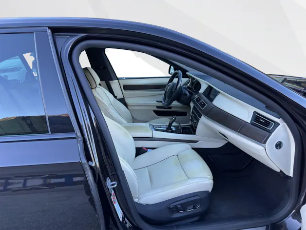 BMW 750i xDrive