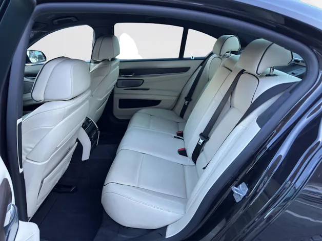 BMW 750i xDrive