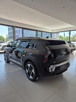 Kia EV3 81 kWh Earth